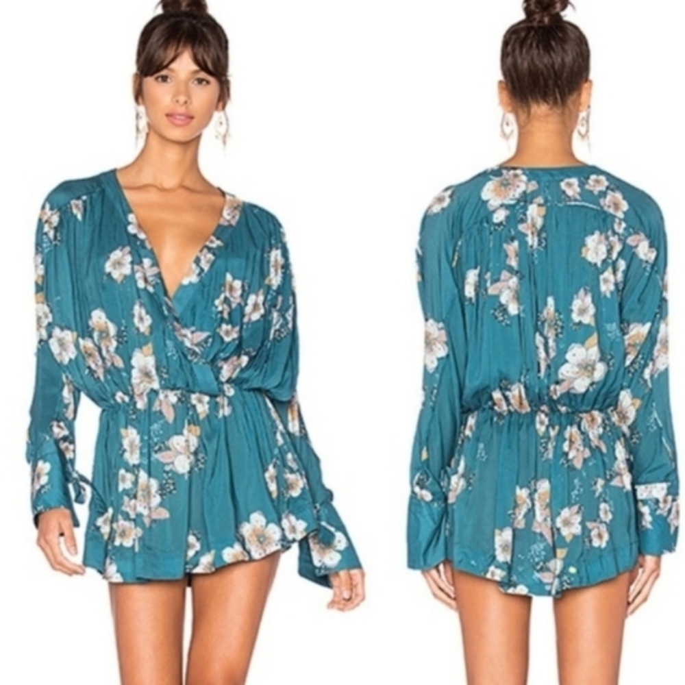 Free People Tuscan Dreams Printed Tunic in Turquoise Size Medium
